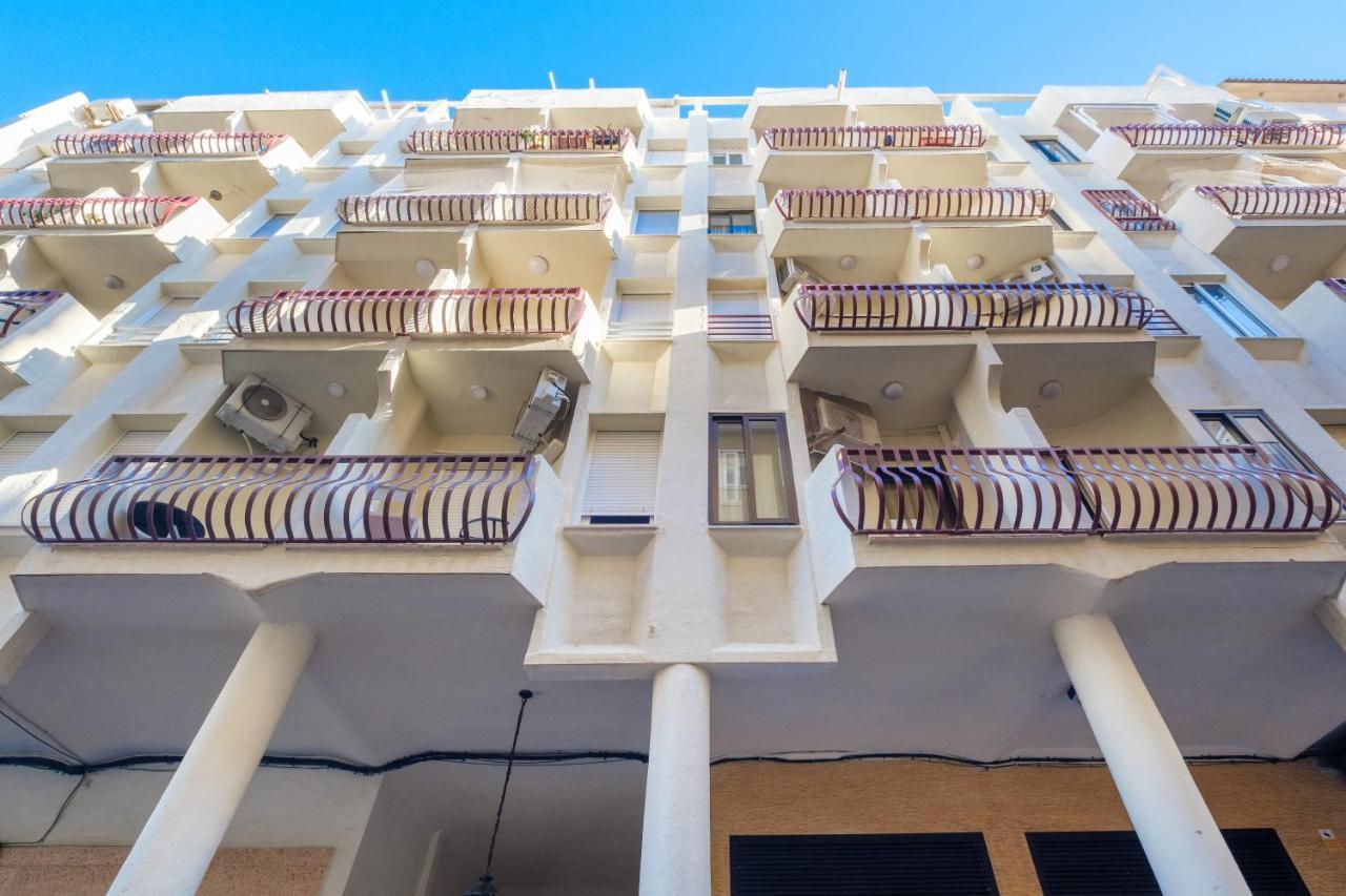 Lux Center 5-D Apartment เบนิดอร์ม ภายนอก รูปภาพ