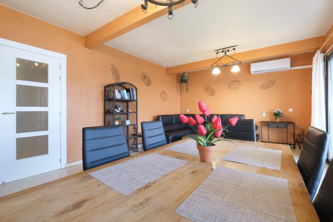 Lux Center 5-D Apartment เบนิดอร์ม ภายนอก รูปภาพ