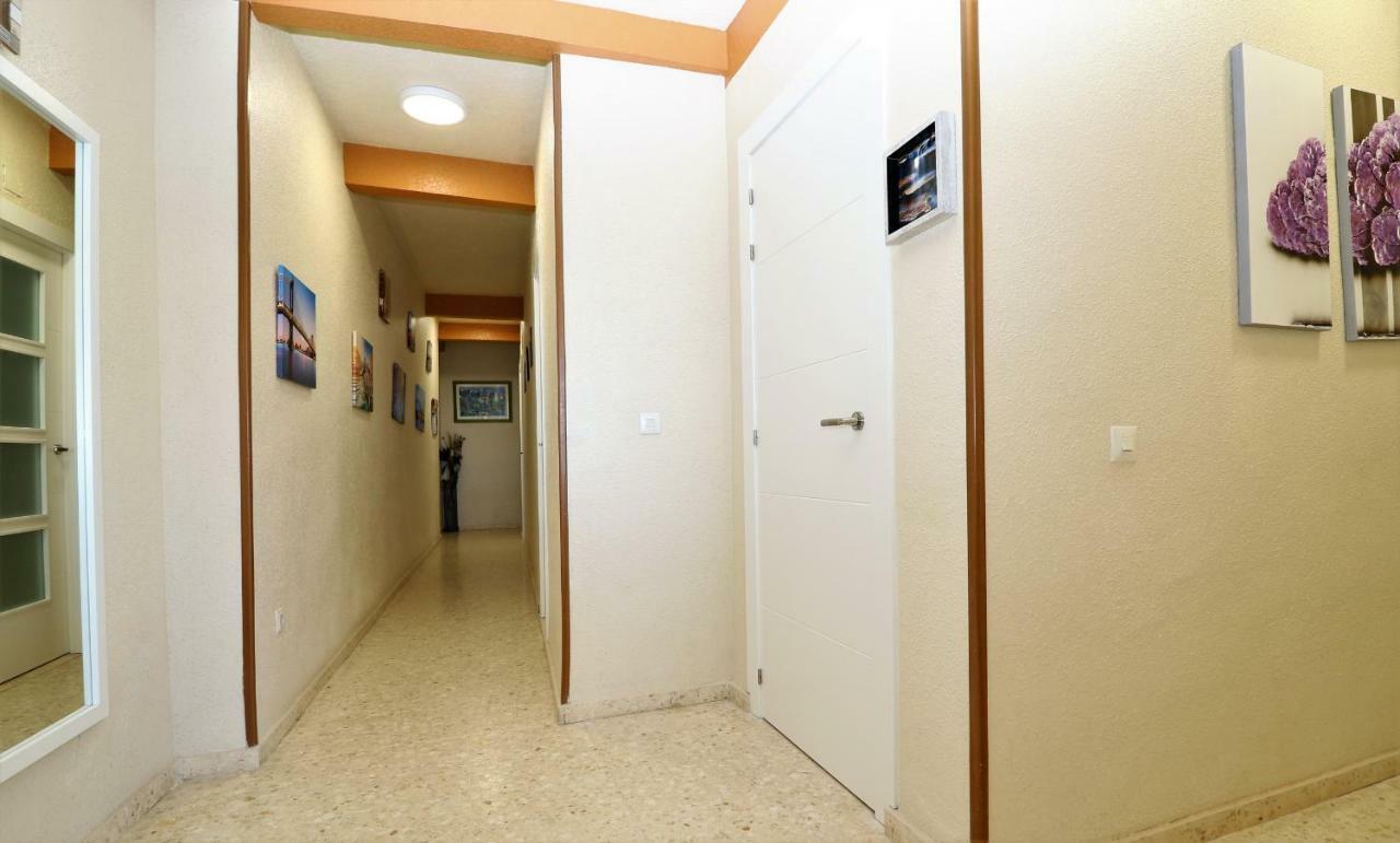 Lux Center 5-D Apartment เบนิดอร์ม ภายนอก รูปภาพ